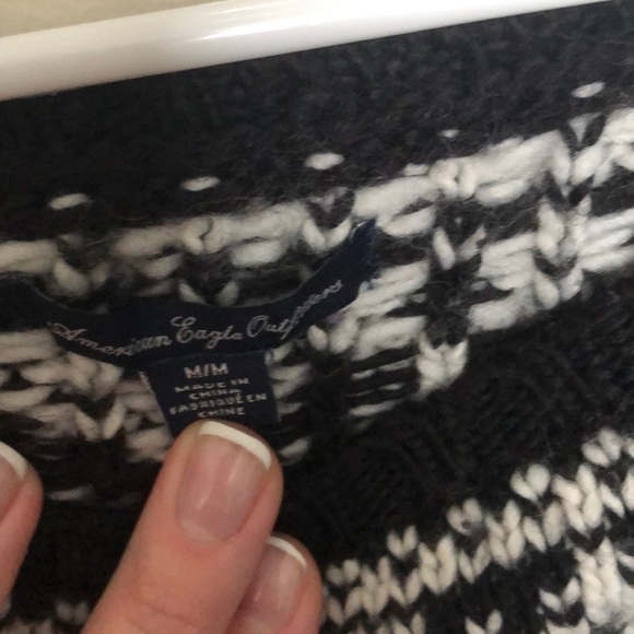 Patterned Sweater - Picture 2 of 3